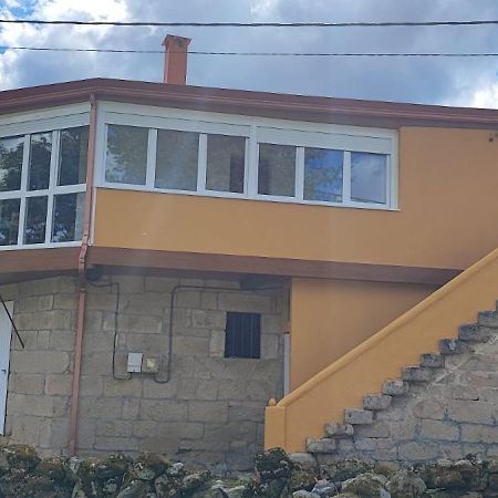 Villa Casa Do Outeiro De Aguil Castro Caldelas Esterno foto